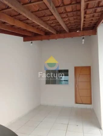 Casa em Uberlândia - Jardim Holanda