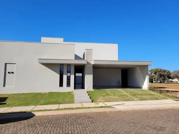Casa à venda no bairro Jardim Inconfidência em Uberlândia/MG