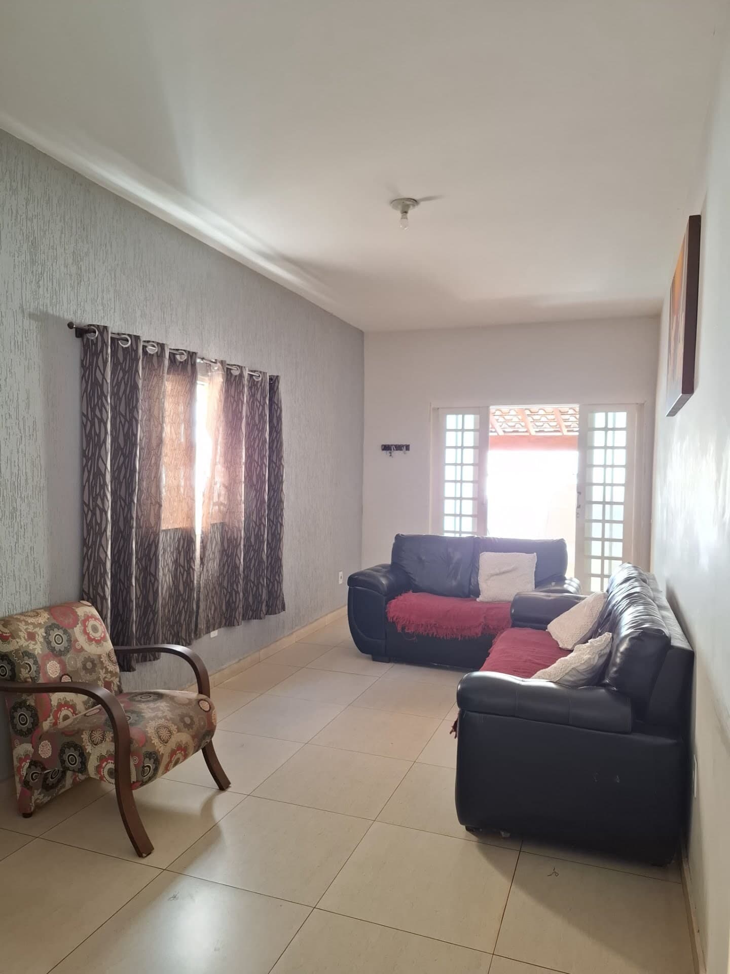 Casa à venda no bairro Lagoinha em Uberlândia/MG