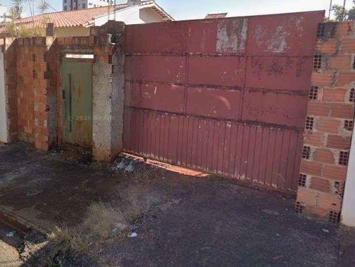 Terreno à venda no bairro Jardim Botânico em Uberlândia/MG