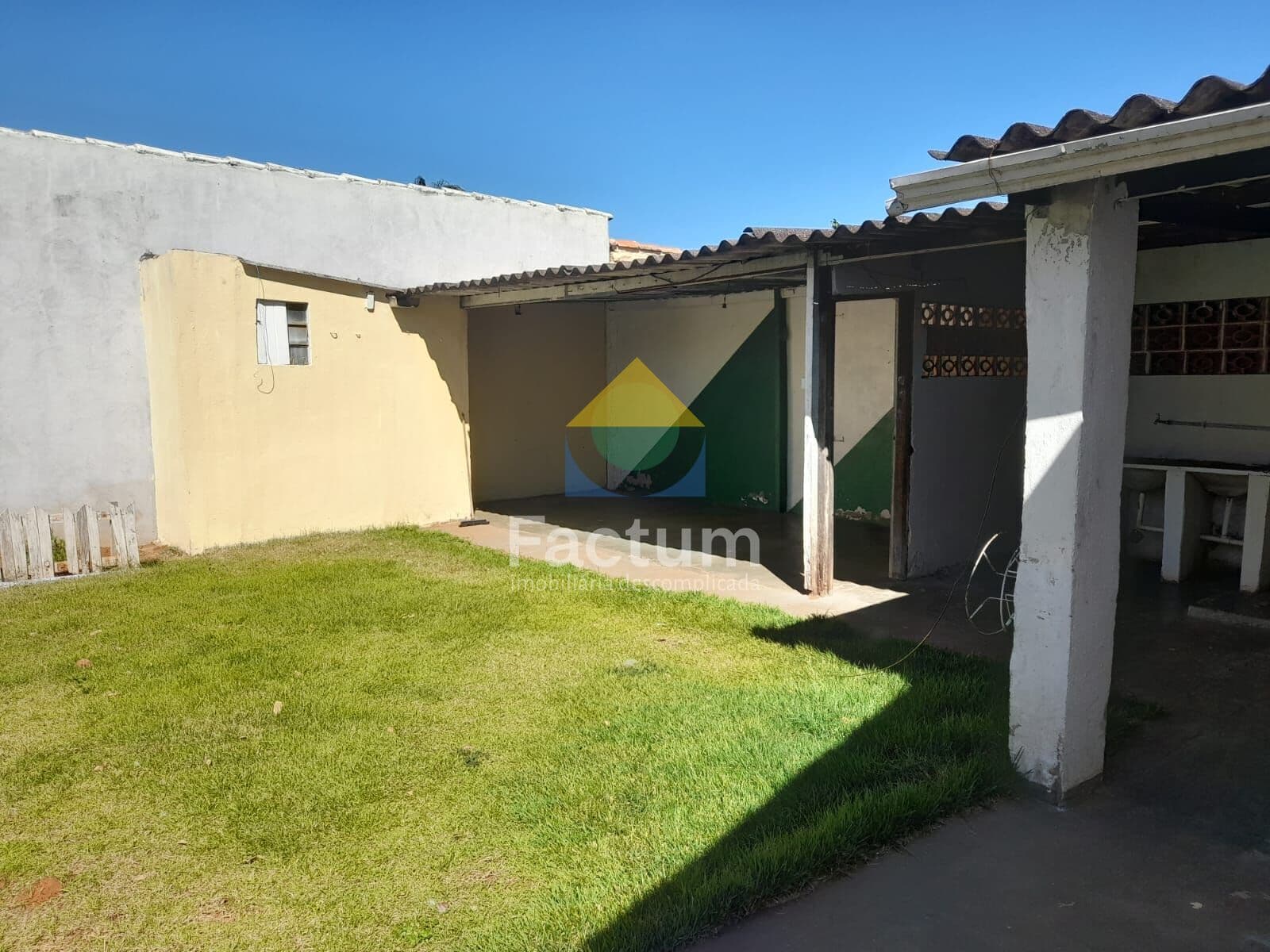 Casa em Uberlândia - Luizote de Freitas