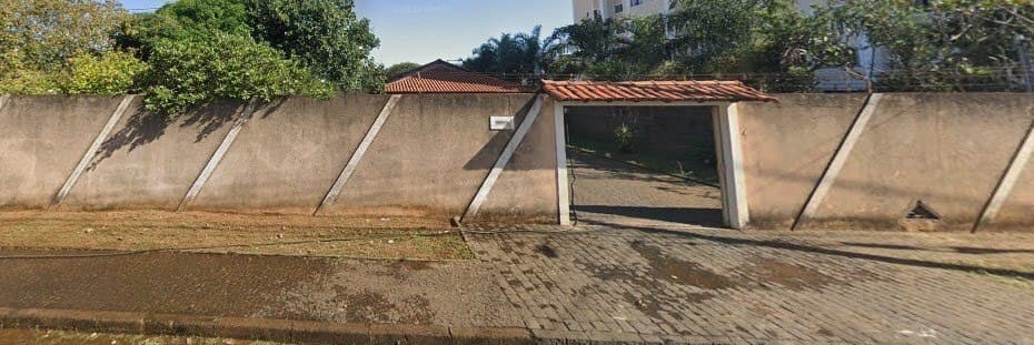 Terreno à venda no bairro Presidente Roosevelt em Uberlândia/MG