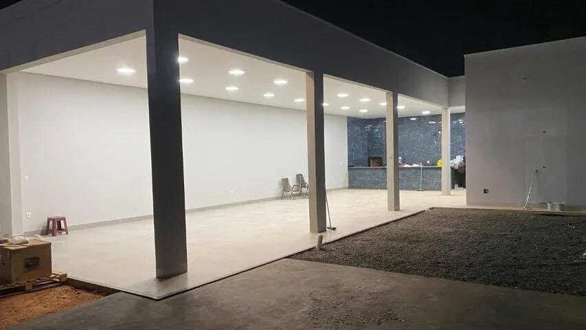 Ponto Comercial à venda no bairro Novo Mundo em Uberlândia/MG