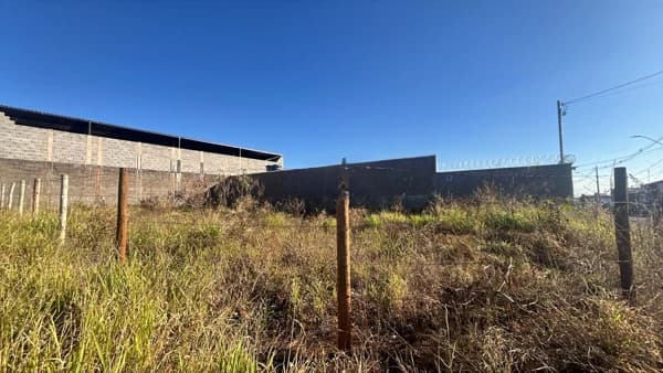 Terreno à venda no bairro Gsp em Uberlândia/MG