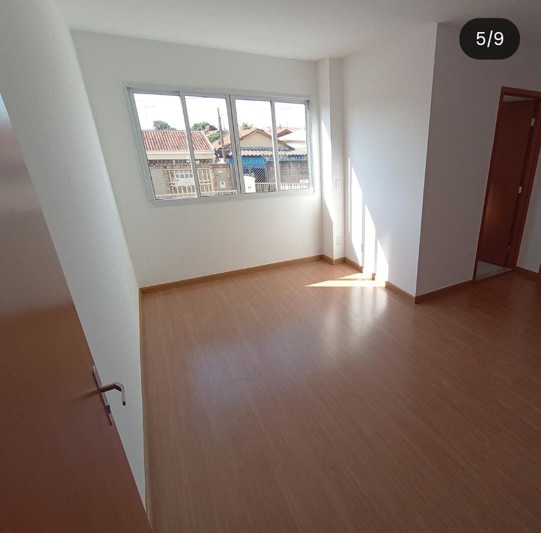 Apartamento à venda no bairro Pequis em Uberlândia/MG