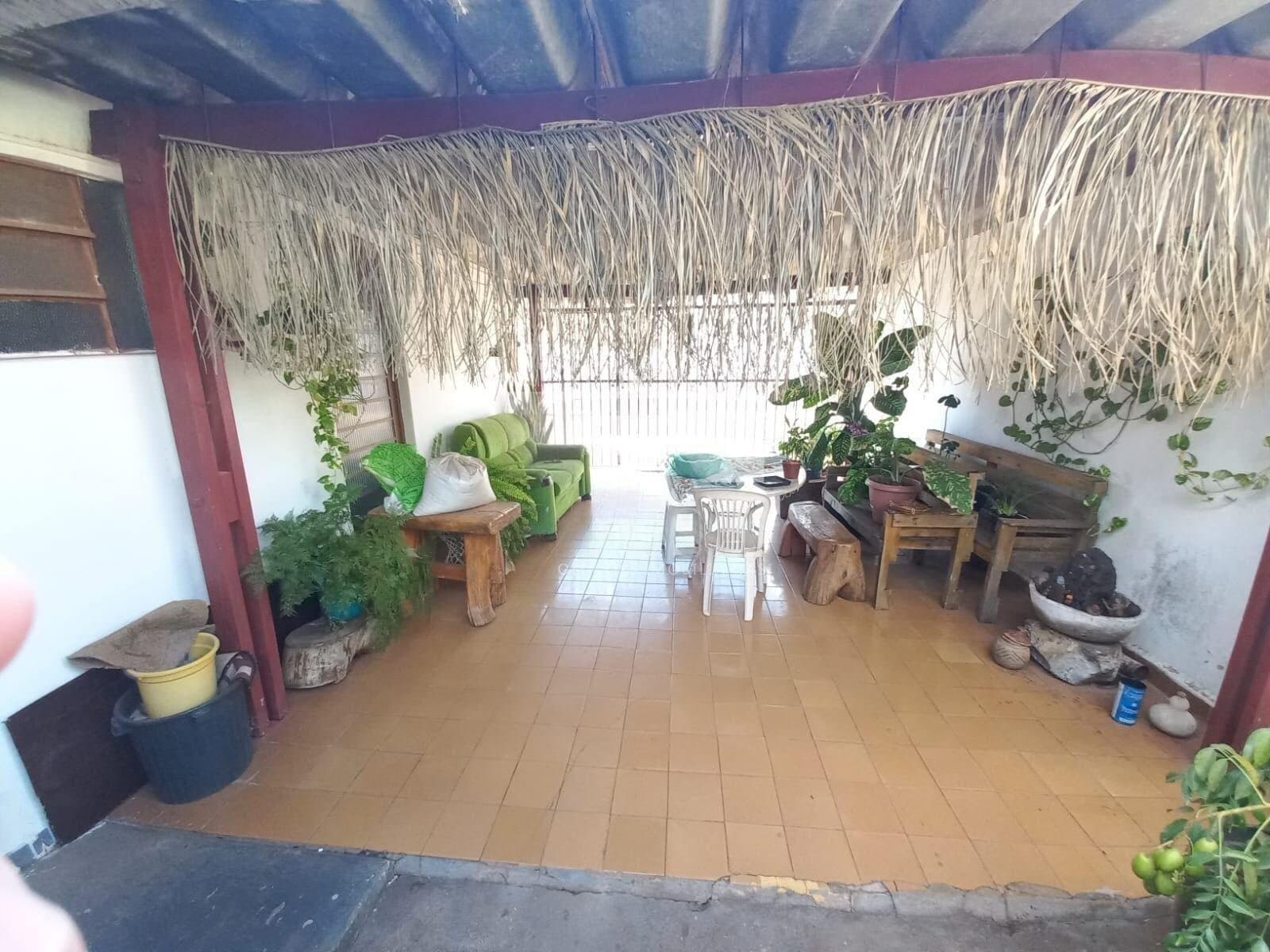 Casa à venda no bairro Nossa Senhora Aparecida em Uberlândia/MG