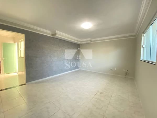 Casa à venda no bairro Jardim Karaíba em Uberlândia/MG