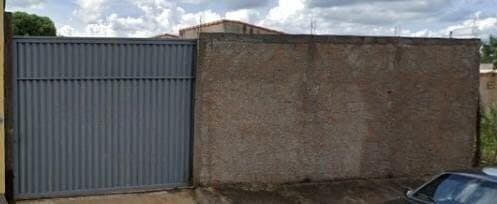 Terreno à venda no bairro Minas Gerais em Uberlândia/MG