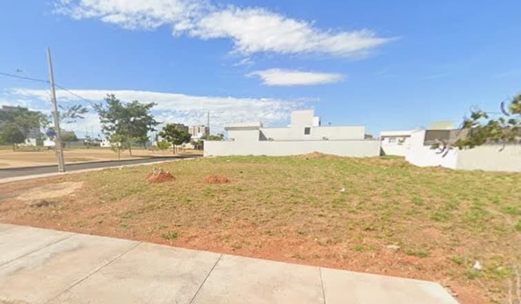 Terreno à venda no bairro Grand Ville em Uberlândia/MG