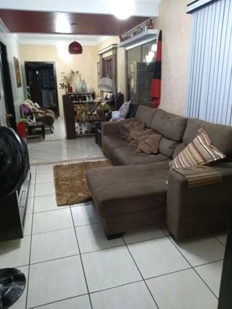 Casa à venda no bairro Luizote de Freitas em Uberlândia/MG