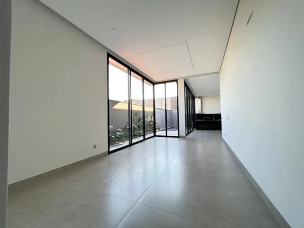 Casa à venda no bairro Jardim Botânico em Uberlândia/MG
