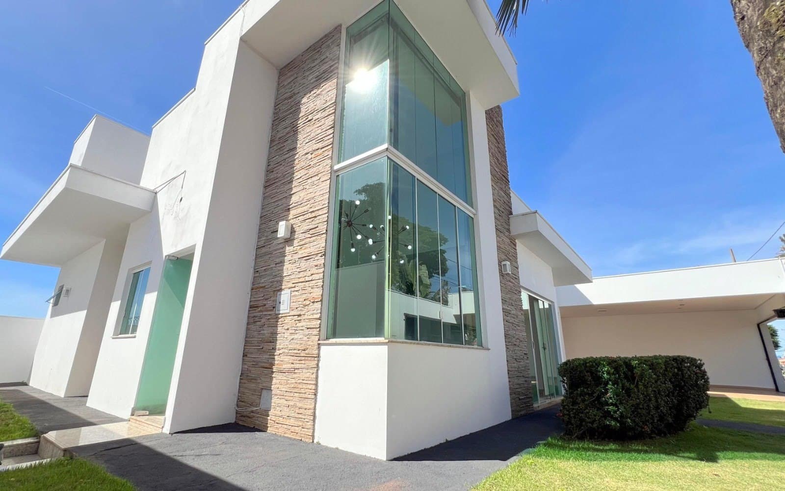 Casa à venda no bairro Cidade Jardim em Uberlândia/MG