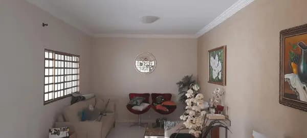 Casa à venda no bairro Jardim Patrícia em Uberlândia/MG