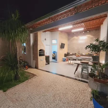 Casa à venda no bairro Santa Rosa em Uberlândia/MG