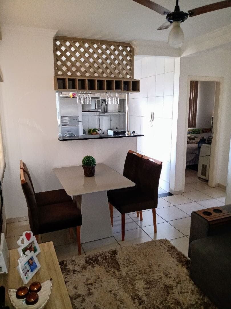 Apartamento à venda no bairro Chácaras Tubalina e Quartel em Uberlândia/MG