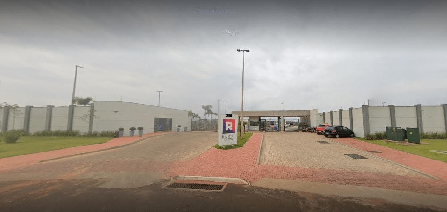 Terreno à venda no bairro Raros Alto Umuarama em Uberlândia/MG