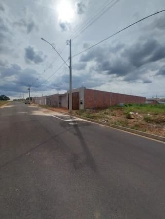 Terreno à venda no bairro Monsur em Uberlândia/MG