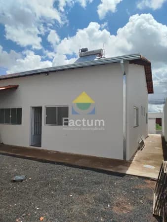 Casa em Uberlândia - Jardim Holanda