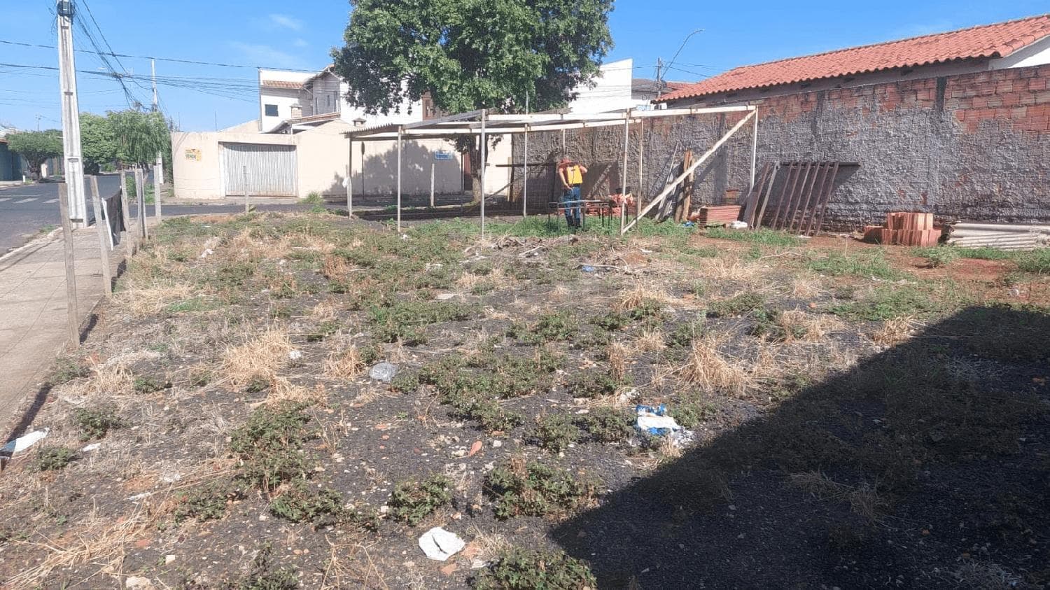 Terreno à venda no bairro Jardim Holanda em Uberlândia/MG