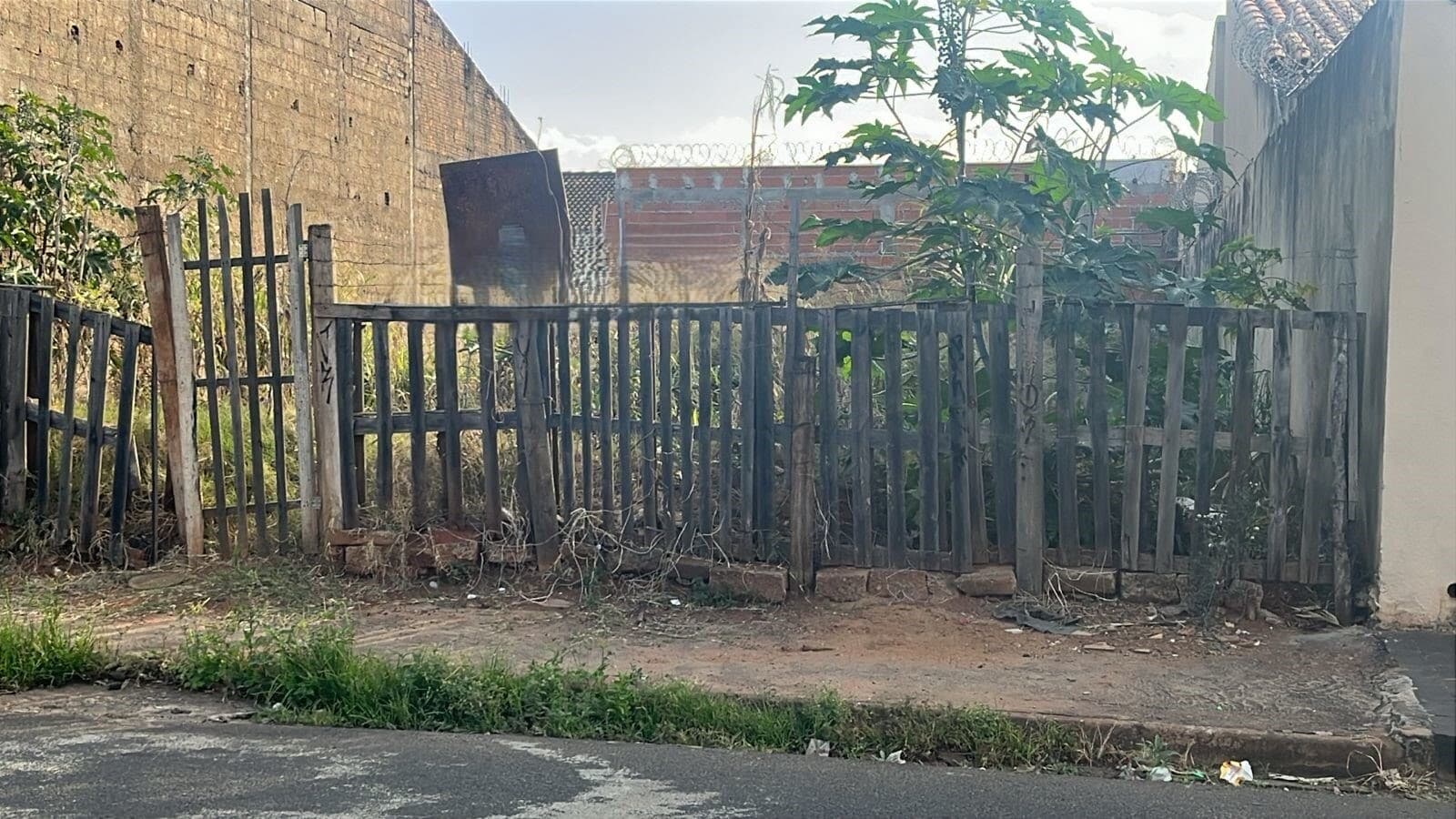 Terreno à venda no bairro Jardim Europa em Uberlândia/MG