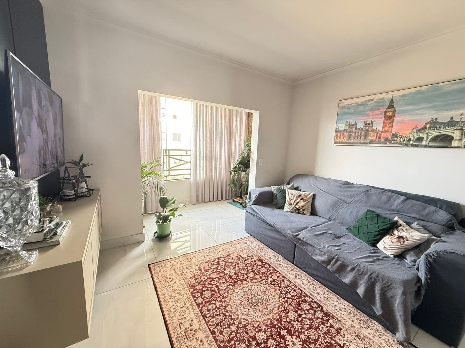 Apartamento à venda no bairro Saraiva em Uberlândia/MG