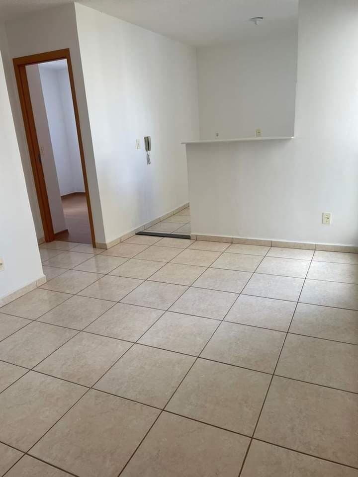 Apartamento à venda no bairro Jardim Holanda em Uberlândia/MG