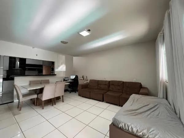 Casa à venda no bairro Alto Umuarama em Uberlândia/MG