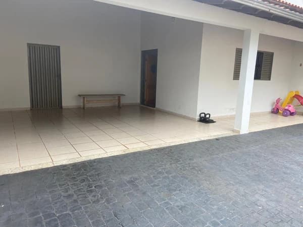 Casa à venda no bairro Tibery em Uberlândia/MG