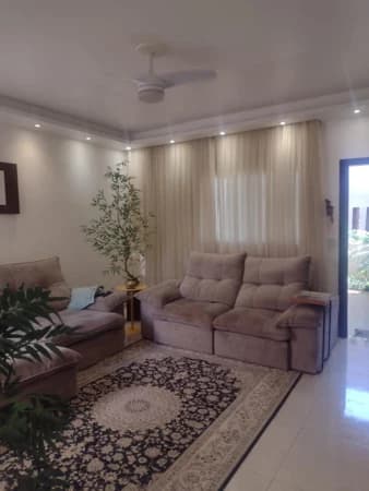 Casa à venda no bairro Jardim Patrícia em Uberlândia/MG