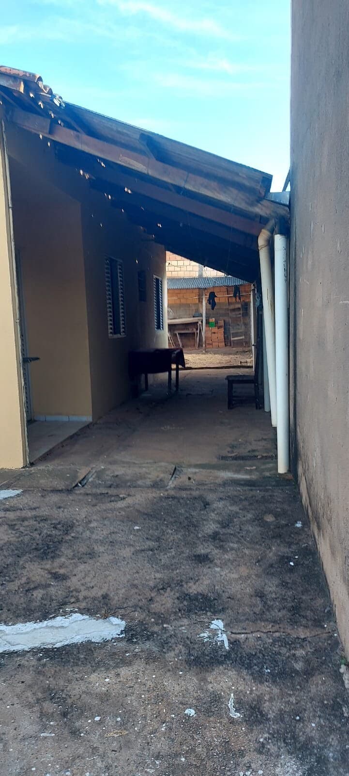 Casa à venda no bairro Jardim Holanda em Uberlândia/MG