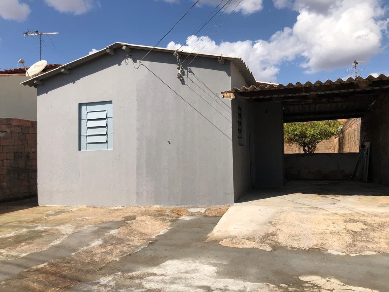 Casa à venda no bairro Granada em Uberlândia/MG