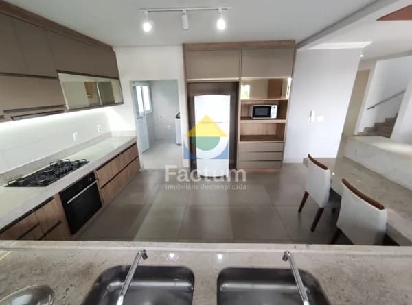 Casa em Uberlândia - Cidade Jardim