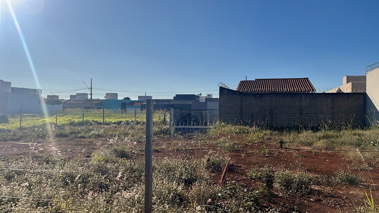 Terreno à venda no bairro Novo Mundo em Uberlândia/MG