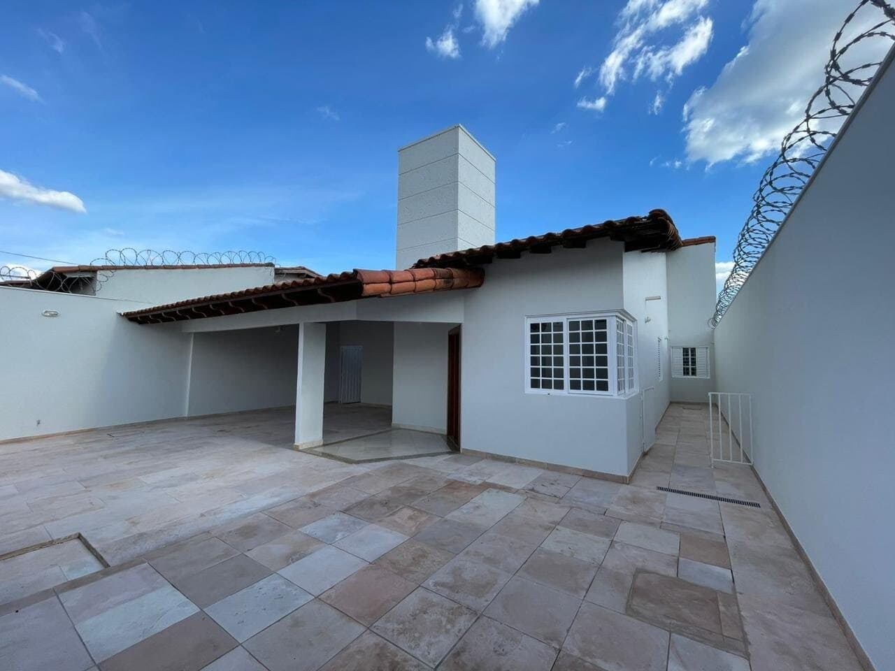 Casa à venda no bairro Cidade Jardim em Uberlândia/MG