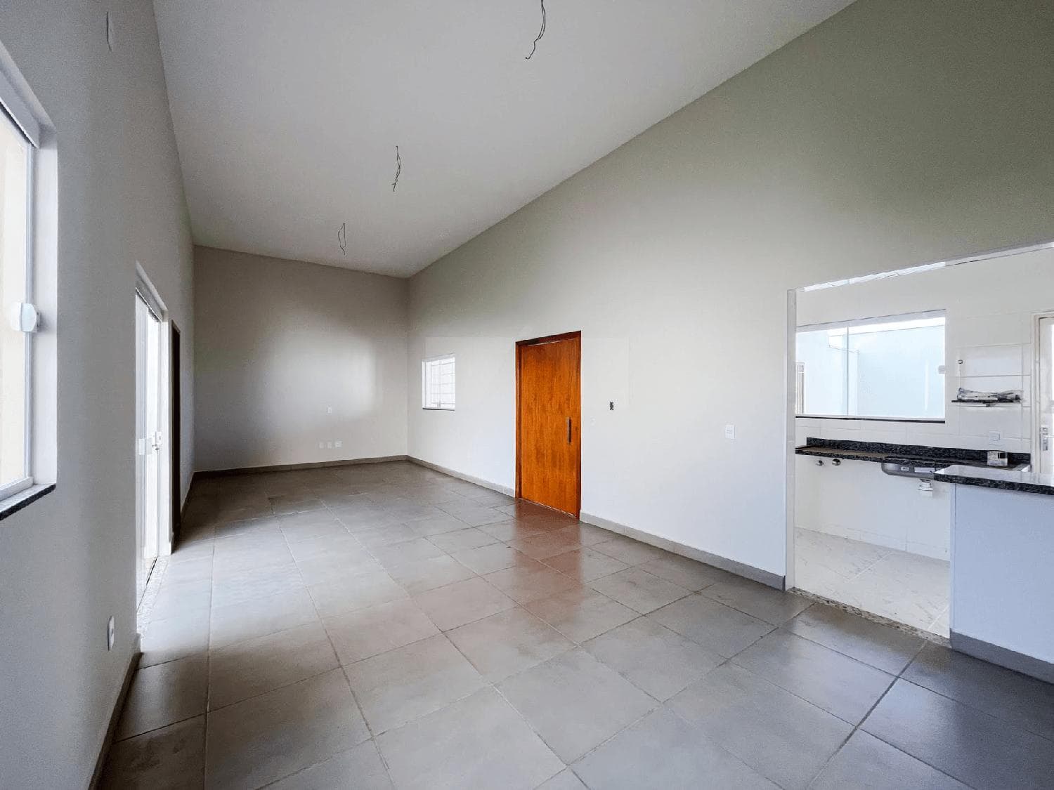Casa à venda no bairro Jardim Veneza em Uberlândia/MG