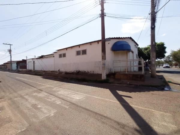 Casa à venda no bairro Dom Almir em Uberlândia/MG