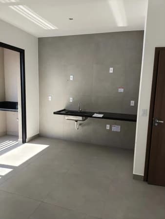Apartamento à venda no bairro Saraiva em Uberlândia/MG