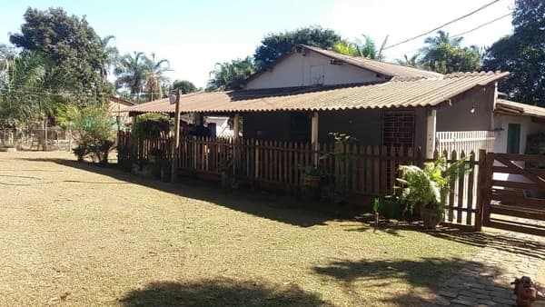 Casa à venda no bairro Zona Rural em Uberlândia/MG