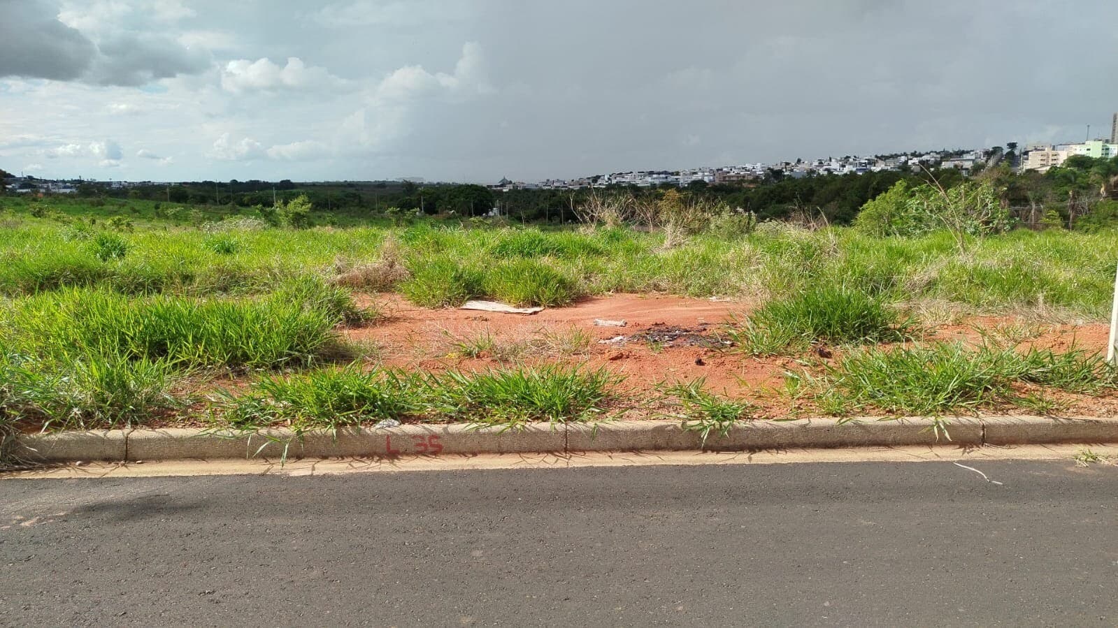 Terreno à venda no bairro Verde Umuarama em Uberlândia/MG
