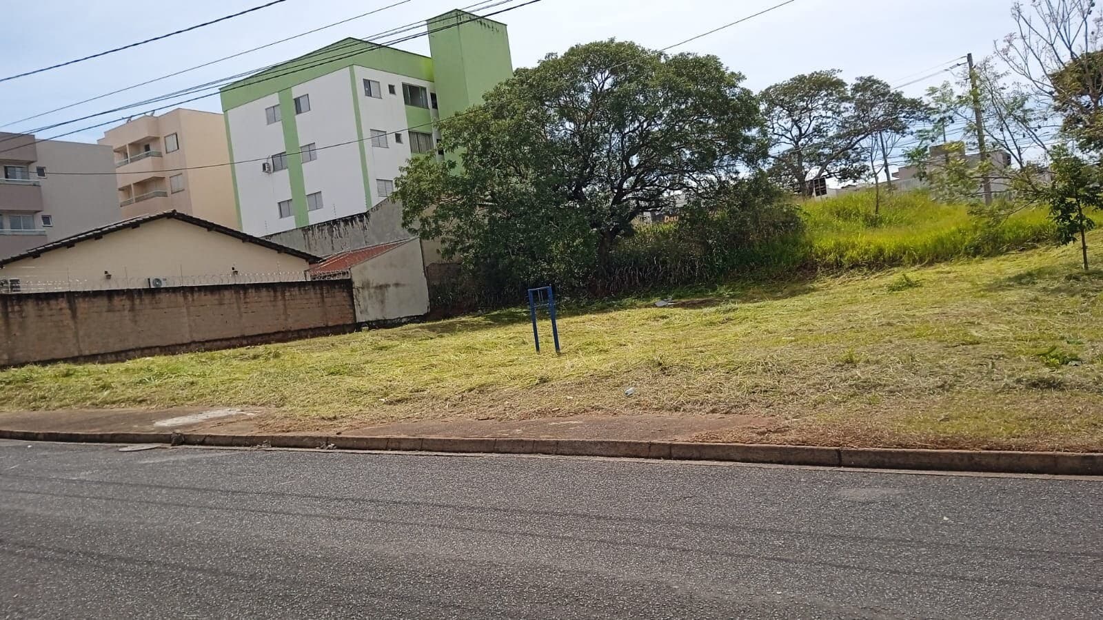 Terreno à venda no bairro Alto Umuarama em Uberlândia/MG