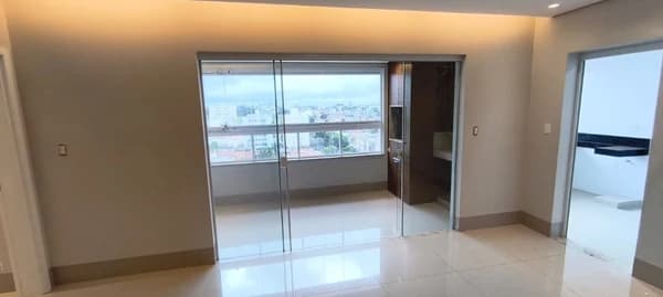 Apartamento à venda no bairro Santa Mônica em Uberlândia/MG