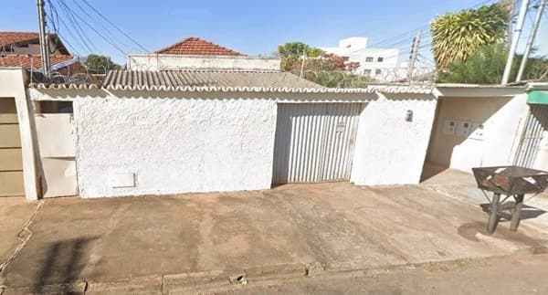 Terreno à venda no bairro Saraiva em Uberlândia/MG