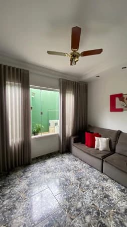 Casa à venda no bairro Jardim Patrícia em Uberlândia/MG