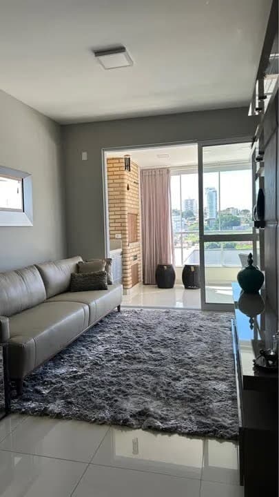 Apartamento à venda no bairro Lidice em Uberlândia/MG