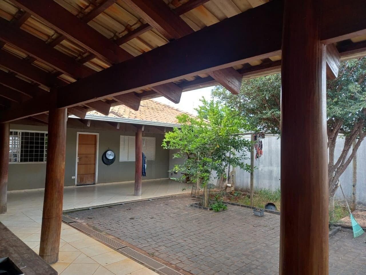 Casa à venda no bairro Cidade Jardim em Uberlândia/MG