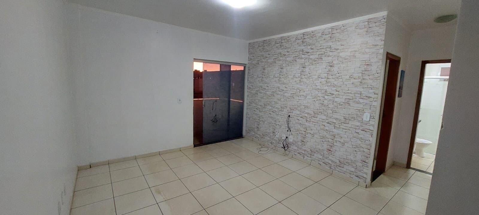 Apartamento à venda no bairro Jardim Holanda em Uberlândia/MG