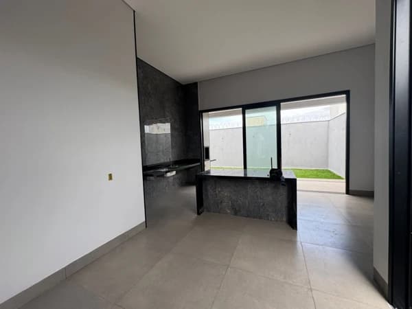 Casa à venda no bairro Praça Alto Umuarama em Uberlândia/MG