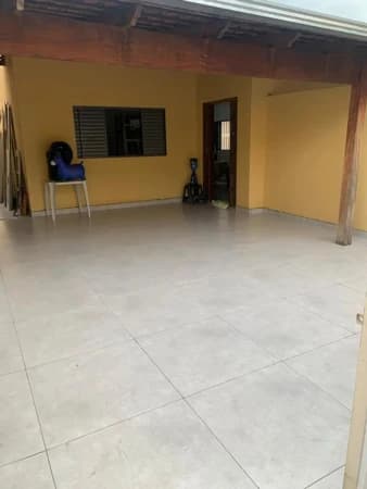 Casa à venda no bairro Jardim Patrícia em Uberlândia/MG