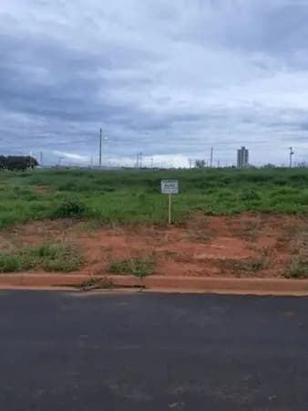 Terreno à venda no bairro Verde Umuarama em Uberlândia/MG
