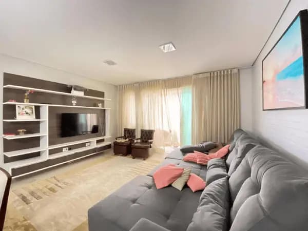 Apartamento à venda no bairro Saraiva em Uberlândia/MG